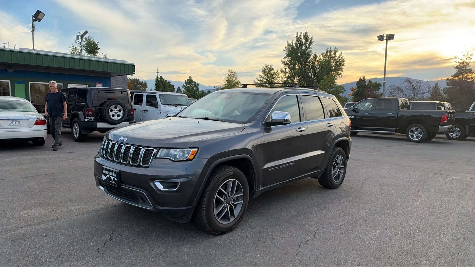 jeep grand cherokee 2020 1C4RJFBG0LC115346 image jeep grand cherokee 2020 1C4RJFBG0LC115346 image